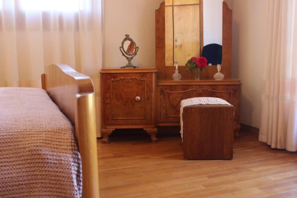Velia Guesthouse Калаврита Экстерьер фото