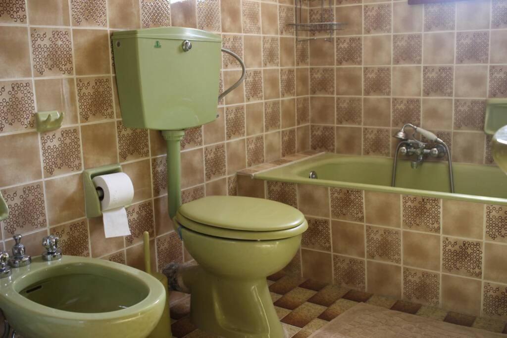 Velia Guesthouse Калаврита Экстерьер фото