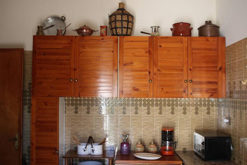 Velia Guesthouse Калаврита Экстерьер фото